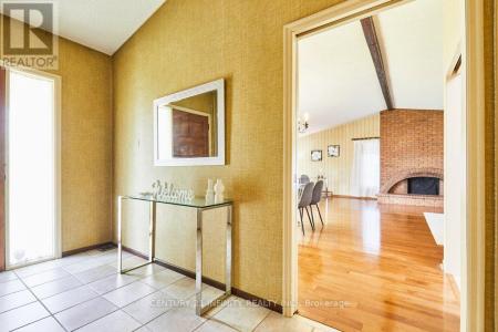 1 GOODLAND GATE, Toronto (agincourt South-malvern West), אונטריו M1S 1V4, קנדה 