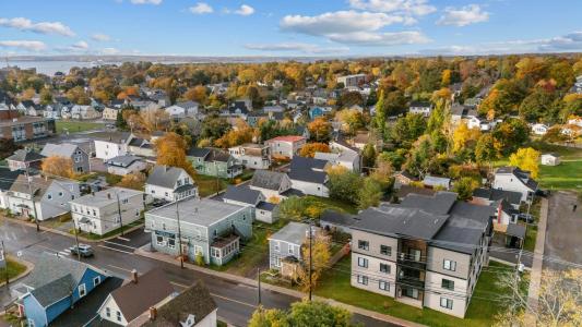 393 QUEEN STREET, Charlottetown, Wyspa Księcia Edwarda C1N 1X9, Kanada