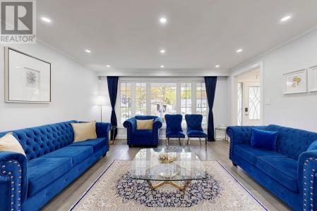 55 LESGAY CRESCENT, Toronto (don Valley Village), Ontario M2J 2J2, Kanada