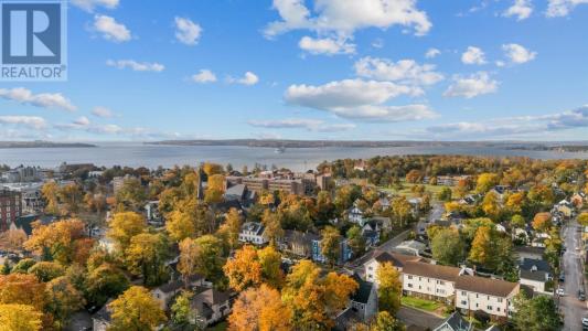 393 QUEEN STREET, Charlottetown, Wyspa Księcia Edwarda C1N 1X9, Kanada