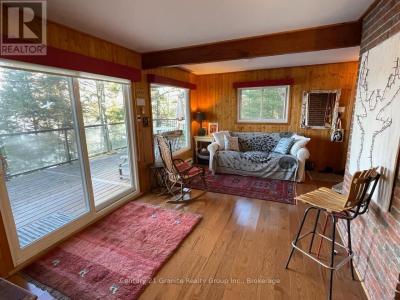 1038 BROKEN PADDLE ROAD, Dysart Et Al (dudley), Ontario K0M 1S0, Canadá