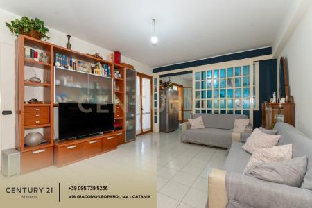 Via Gesualdo Bufalino, Aci Catena, Sicilia 95022, Ý