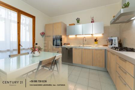 Via Gesualdo Bufalino, Aci Catena, Sicilia 95022, Ý