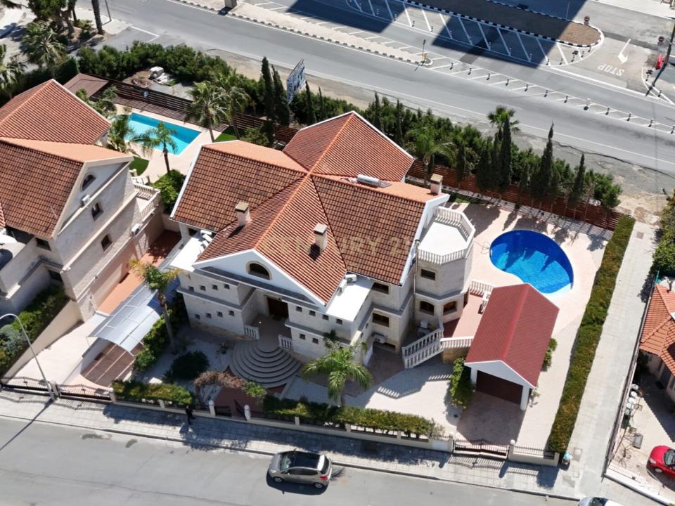 Agios Tychonas, קפריסין