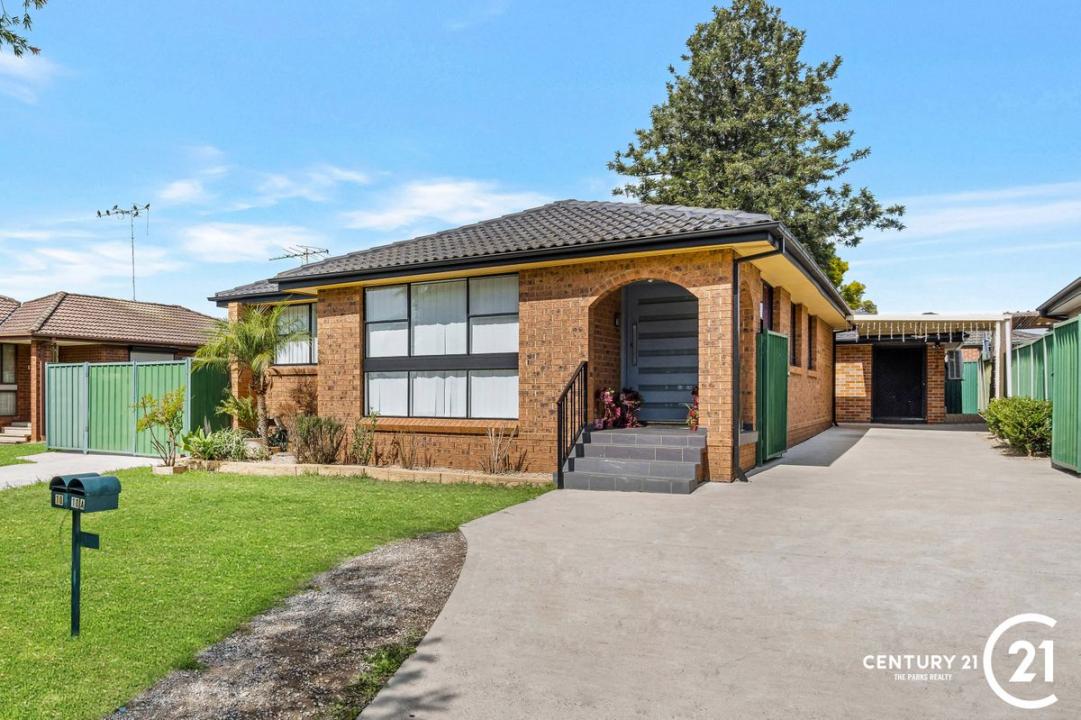 10 and 10a Lachlan Street, Bossley Park, NSW 2176, Australia