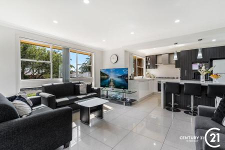 10 and 10a Lachlan Street, Bossley Park, NSW 2176, Australia