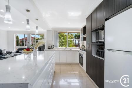 10 and 10a Lachlan Street, Bossley Park, NSW 2176, Australia