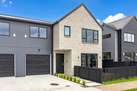 8 Kartolina Crescent, Kumeu, Auckland 0810, New Zealand