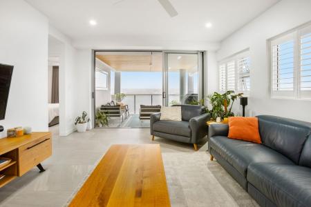 302/1 Mantra Esplanade, Birtinya, QLD 4575, Australia