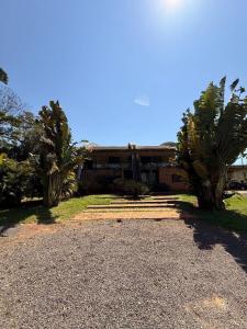 Surubi'i - Avenida Los Laureles , Mariano Roque Alonso, Central 00001, Paraguay