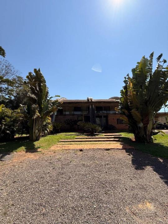 Surubi'i - Avenida Los Laureles , Mariano Roque Alonso, Central 00001, Paraguay