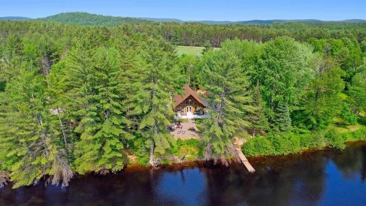 21 Ch. des Cabines de la Chute, Mansfield-et-Pontefract, كيبيك J0X 1R0, كندا