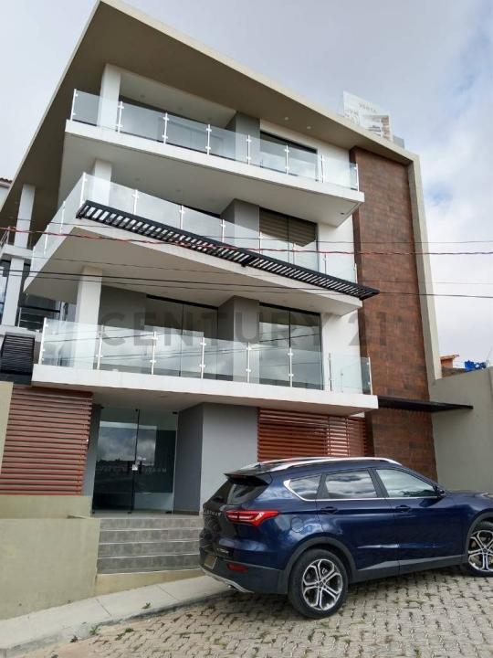 Zona Tucsupaya, calle sin denominación, Condominio Vitrum , Sucre, Chuquisaca 00001, Bolivia