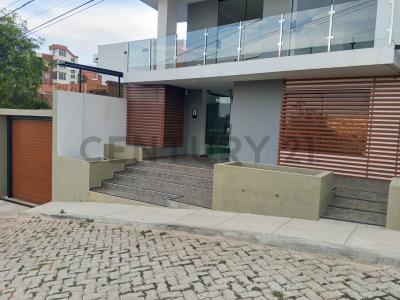 Zona Tucsupaya, calle sin denominación, Condominio Vitrum , Sucre, Chuquisaca 00001, Bolivia