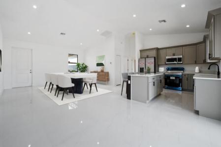 2458 NW 9th Terrace, Cape Coral, Florida 33993