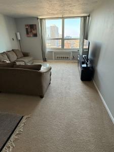 720 W Gordon Terrace , 17J, Chicago, إلينوي 60613, الولايات المتحدة