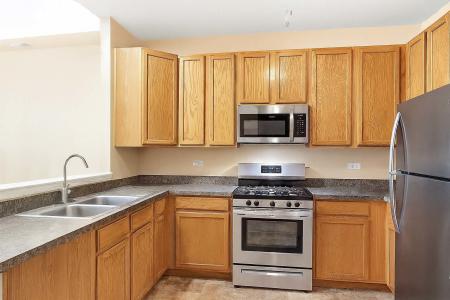 327 S Litchfield Drive , 327, Round Lake, Illinois 60073, Estados Unidos