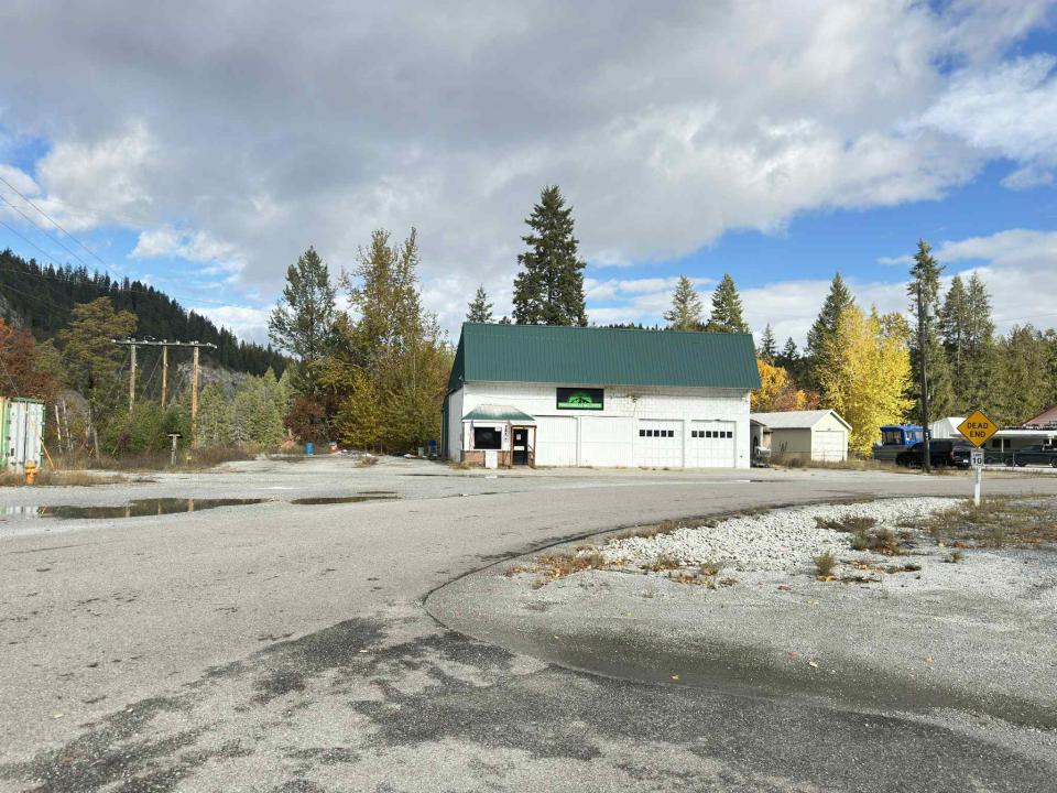 301 Lehigh Ave, Metaline Falls, Washington 99153, Estados Unidos