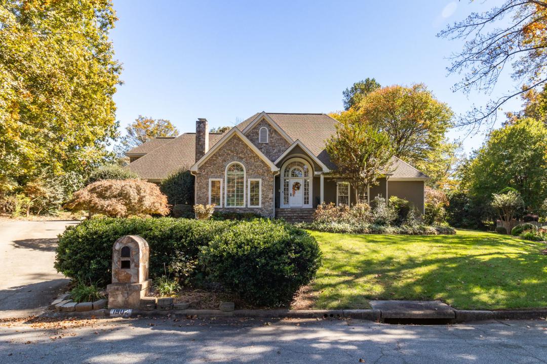 1902 Rockglen Lane, Greensboro, Carolina Do Norte 27410, Estados Unidos