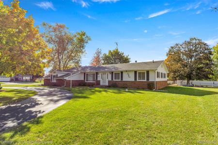 6934 Colonial Drive, Tecumseh, Michigan 49286, USA