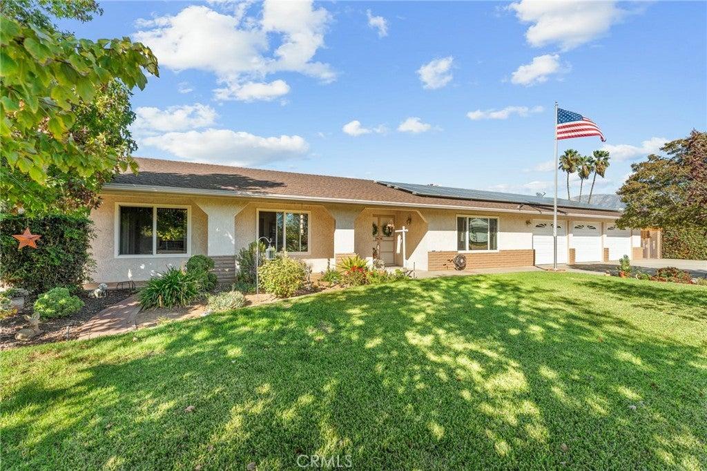 13346 Rimview Court, Yucaipa, קליפורניה 92399, ארצות הברית של אמריקה