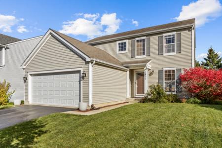 1832 Yasgur Dr, Woodstock, Illinois 60098, USA