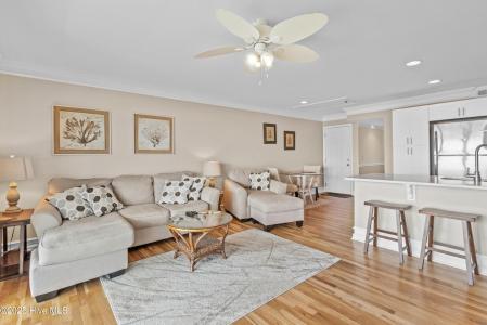 612 N Carolina Beach Avenue , 3a, Carolina Beach, Caroline Du Nord 28428, États-Unis