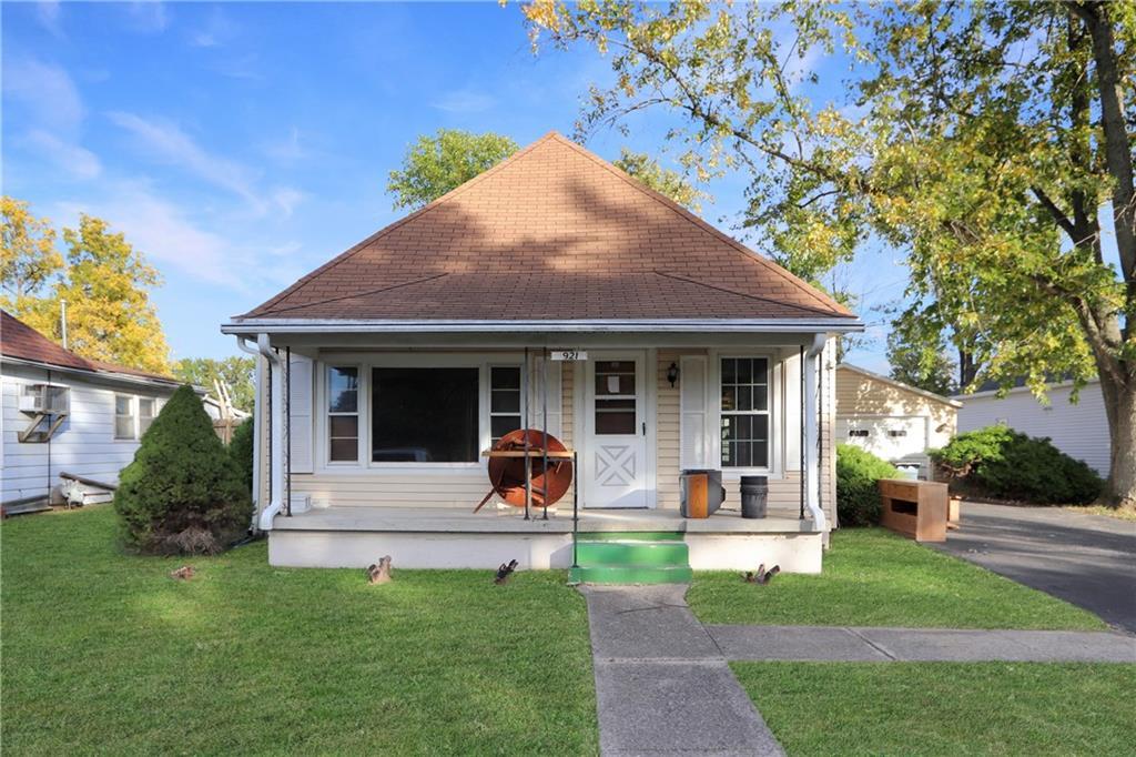 921 Reynolds Dr, Charleston, Illinois 61920, Estados Unidos