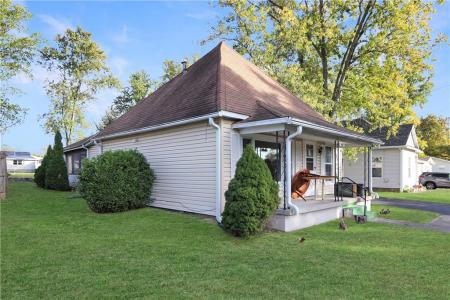 921 Reynolds Dr, Charleston, Illinois 61920, Estados Unidos