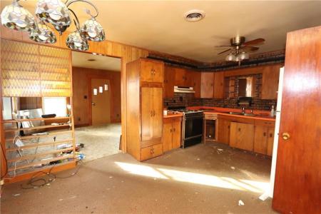 921 Reynolds Dr, Charleston, Illinois 61920, Estados Unidos