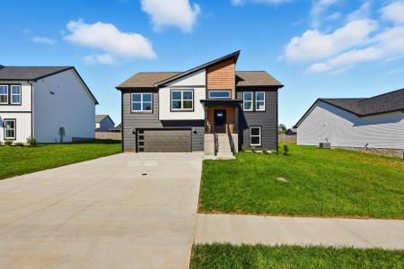 172 Leitrim Dr, Clarksville, Tennessee 37042