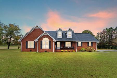 220 Santileon Lane, Rainsville, Alabama 35986, USA