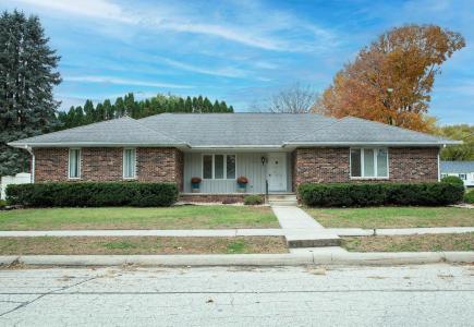 302 Andrews Street, Nashua, Iowa 50658, USA