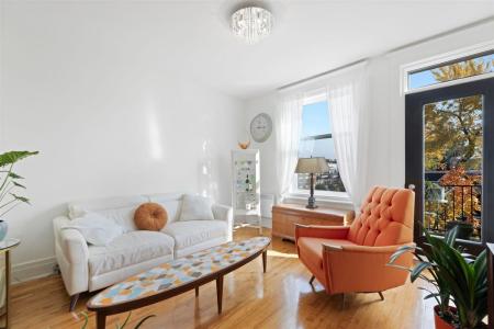 5079  Rue Adam, Montréal (Mercier/Hochelaga-Maisonneuve), 퀘벡주 H1V 1W7, 캐나다