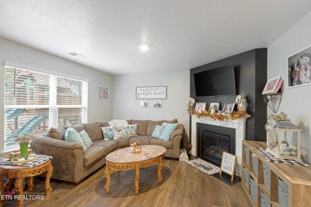 877 Greene Meadow Drive, Talbott, Tennessee 37877, USA