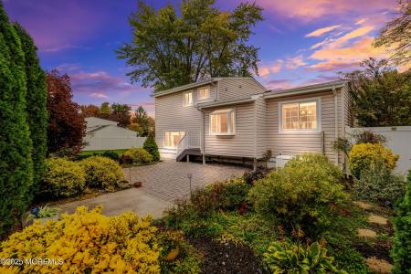 5 Grace Drive, Old Bridge, New Jersey 08857, États-Unis