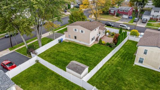 5 Grace Drive, Old Bridge, New Jersey 08857, États-Unis