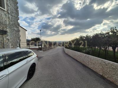 Via Vigolo, Negrar Di Valpolicella, Veneto 37024, Italy