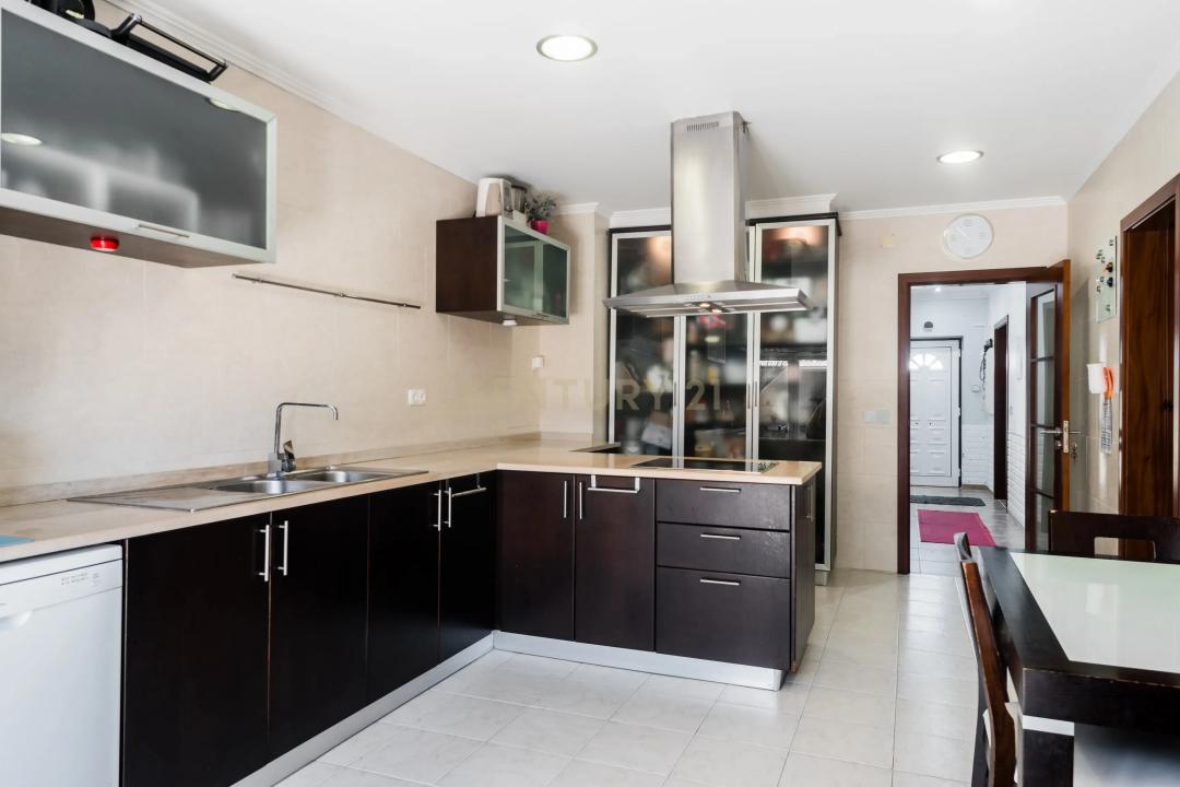 Loures, Lisboa 2670-560, Portugal