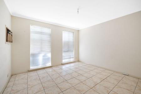 188 Marangaroo Drive, Girrawheen, WA 6064, Australie