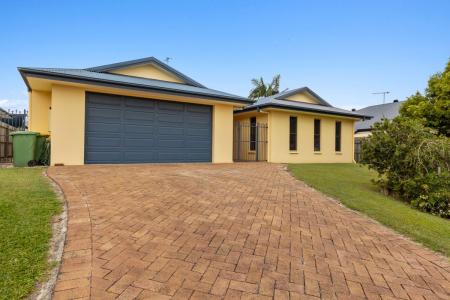 17 Callistemon Crescent, Tin Can Bay, QLD 4580, Australia