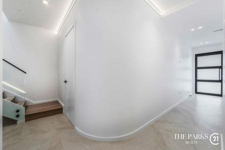 121a Avoca Road, Canley Heights, NSW 2166, Australia