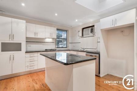 17 Turquoise Crescent, Bossley Park, NSW 2176, 澳洲