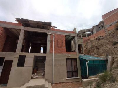 calle “26” Carlos Crespo S/N S/N, Cota Cota, La Paz 00001, ボリビア