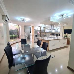 principal de las villas Villas campo de golf, Puerto La Cruz, Anzoategui 6009, Venezuela