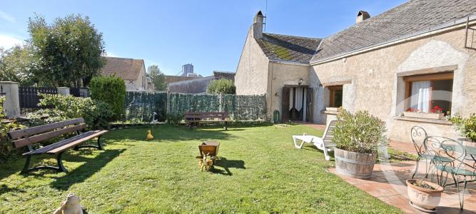 Cloyes Les Trois Rivieres, Centre-Val De Loire 28220, Frankreich
