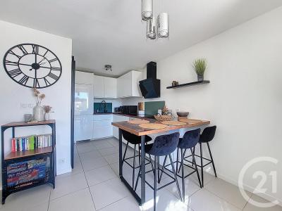 Nimes, Languedoc-Roussillon 30900, Pháp