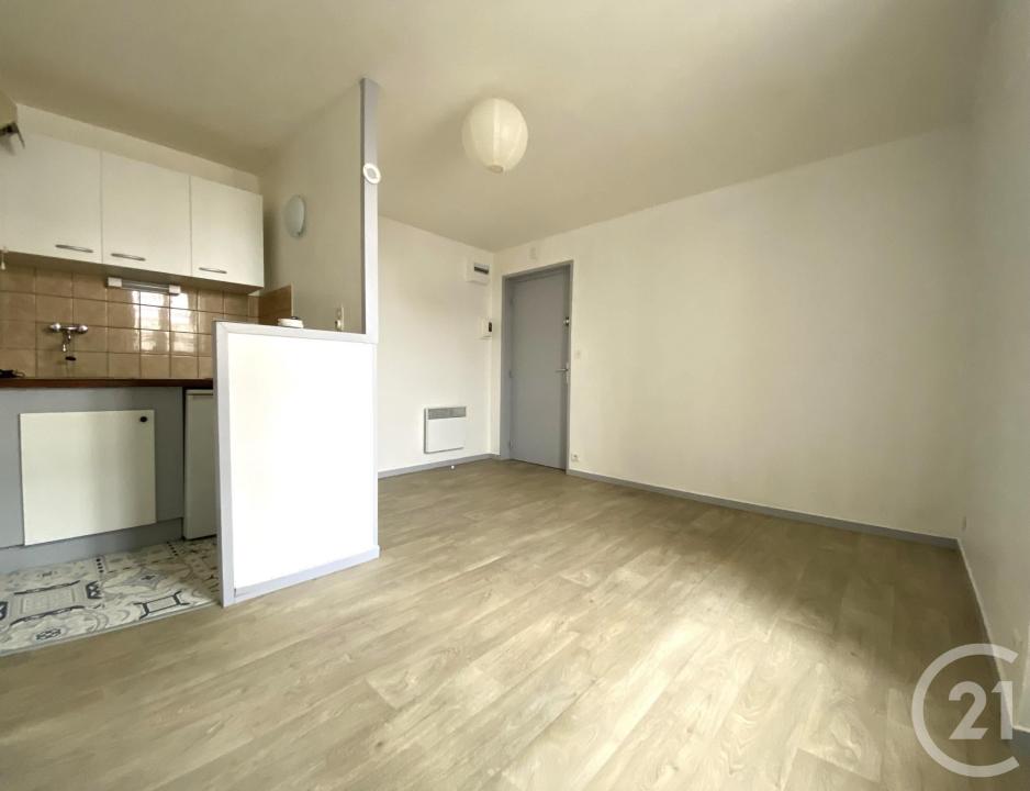 Quimper, Bretagne 29000, アキタン