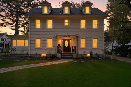 85 Violet Avenue, Floral Park, Nueva York 11001, Estados Unidos