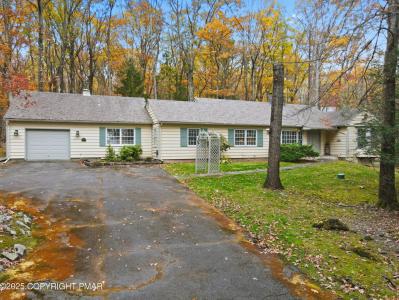 519 Pheasant Lane, Buck Hill Falls, Pennsylvania 18323